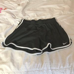 Nike DriFit Black Running Shorts Child Large